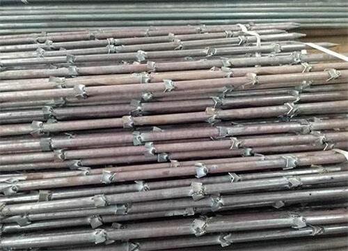 砚山隧道钢花管